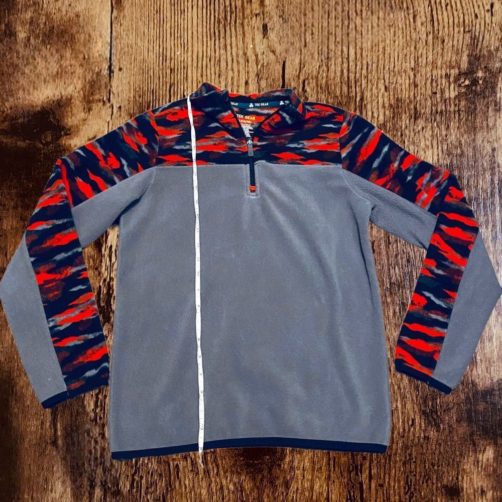 Juniors Large 14/16 Quarter Zip Pull Over Red Camo